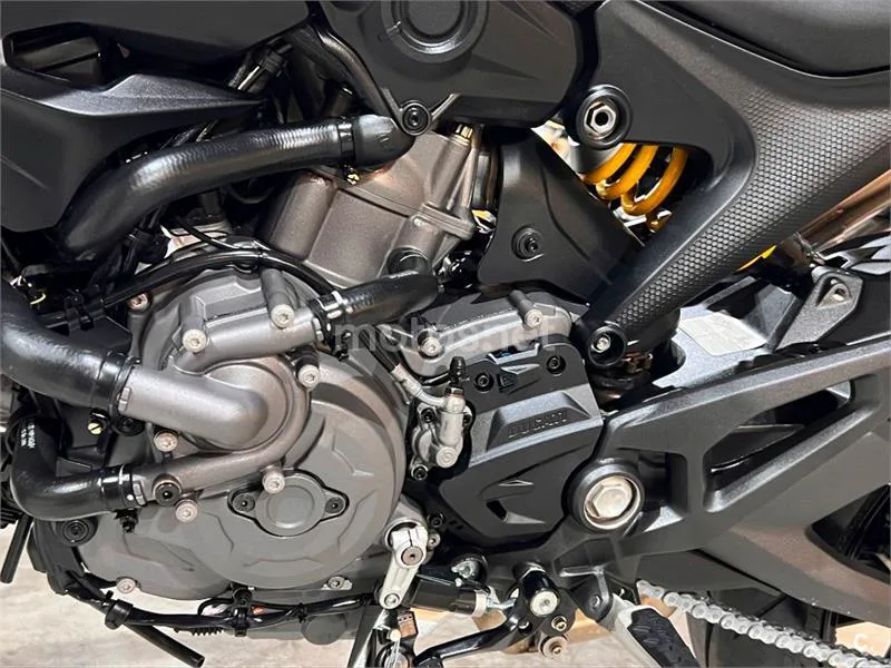 Ducati Monster – Vista 41