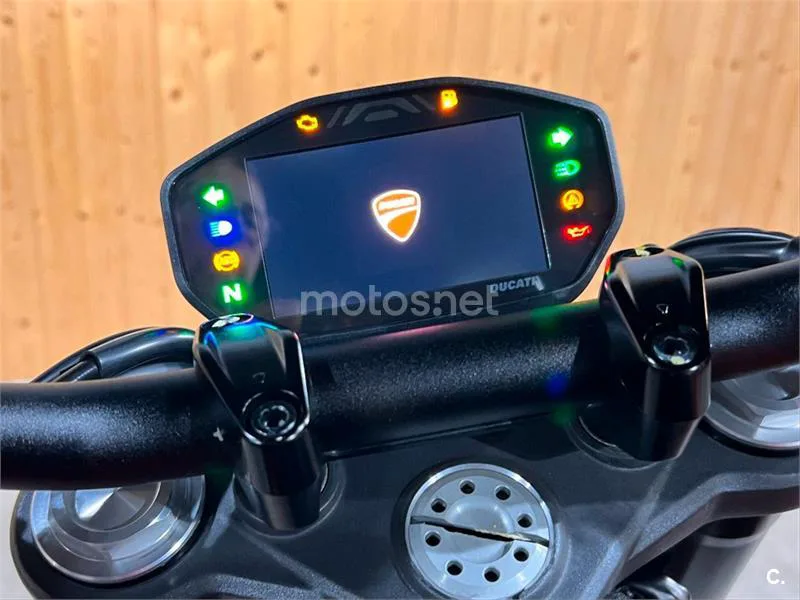 Ducati Monster – Vista 67