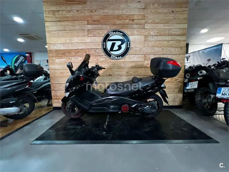 Yamaha TMAX 500 – Vista 12