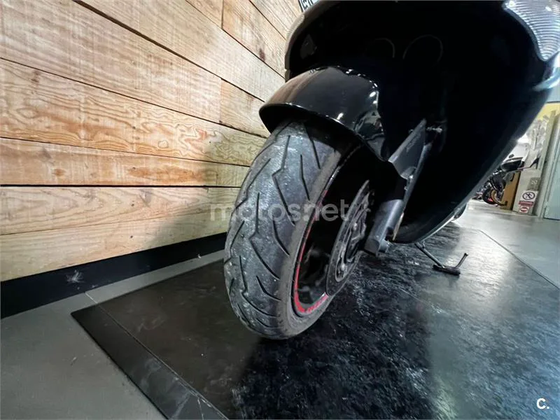 Yamaha TMAX 500 – Vista 18