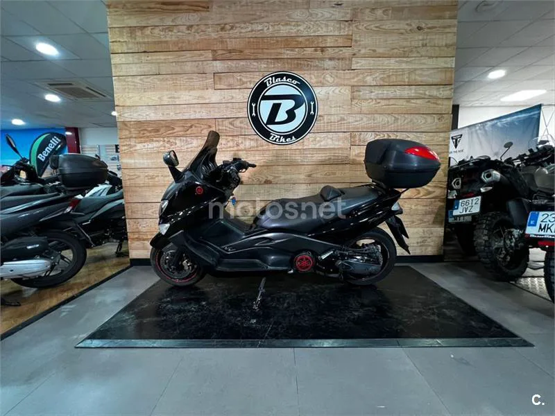 Yamaha TMAX 500 – Vista 21