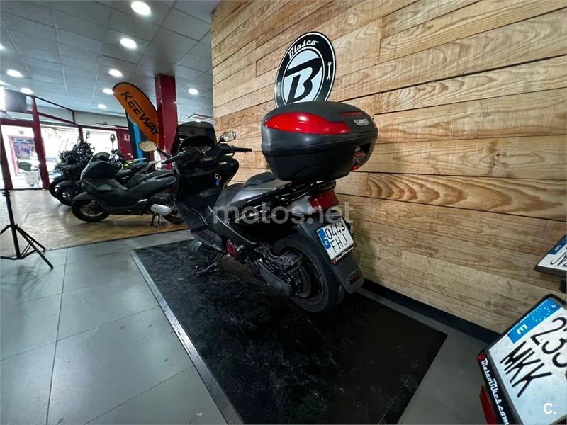 Yamaha TMAX 500 – Vista 24