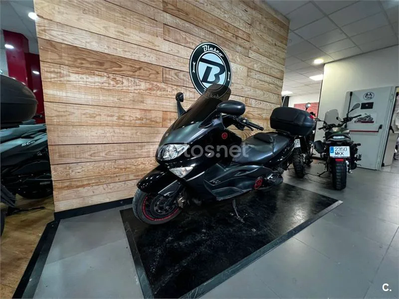 Yamaha TMAX 500 – Vista 4