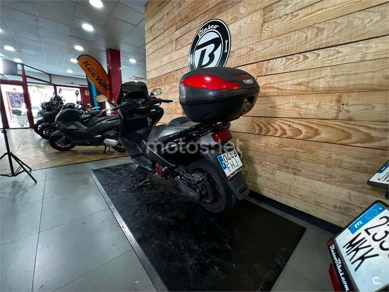 Yamaha TMAX 500 – Vista 9