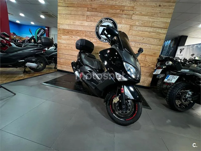 Yamaha TMAX 500 – Vista 10