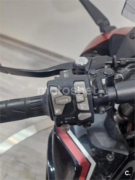 Kawasaki Ninja 1000 SX – Vista 12