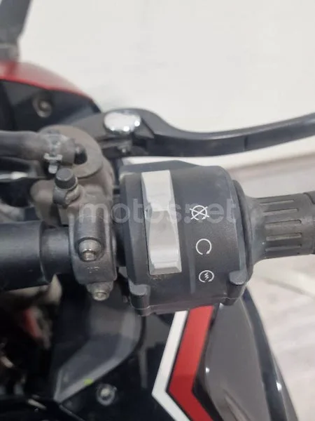 Kawasaki Ninja 1000 SX – Vista 13