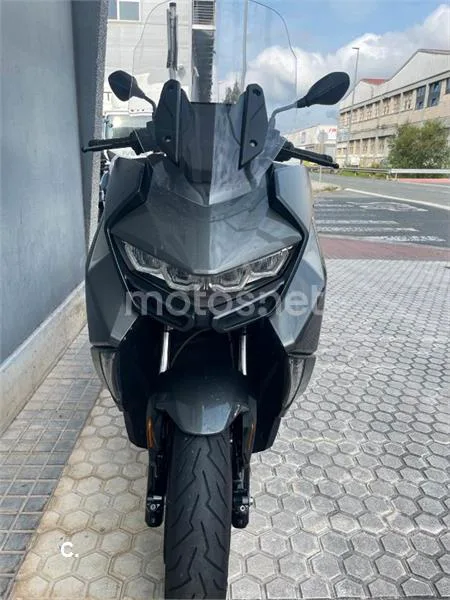 BMW C 400 GT – Vista 7