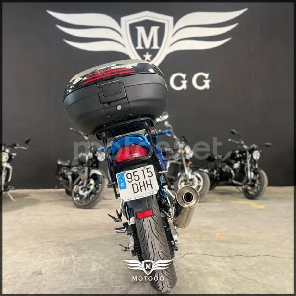 Suzuki Bandit 650 S – Vista 10