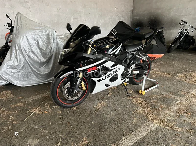 Suzuki GSX R600 – Vista 4