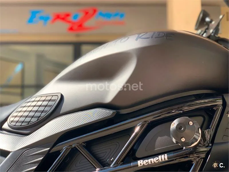 Benelli 502 C – Vista 30