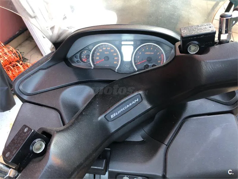 Suzuki Burgman 400 – Vista 5