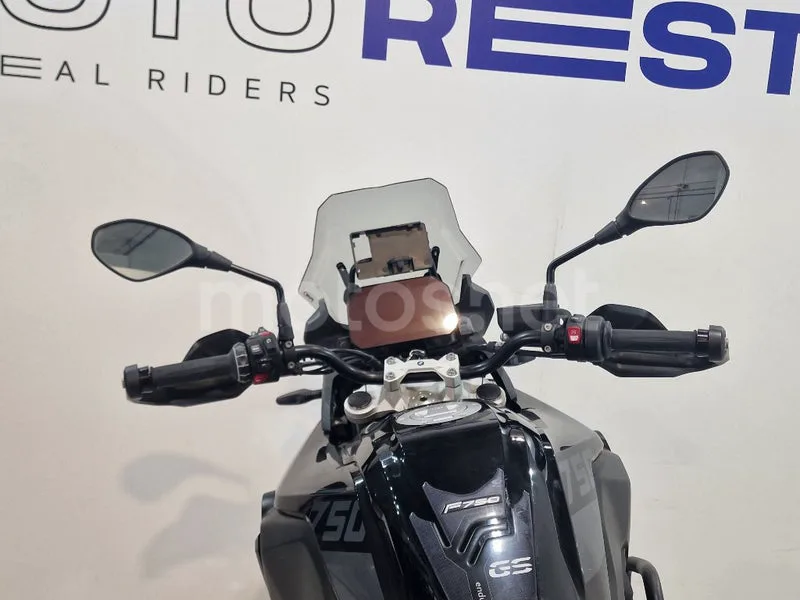 BMW F 750 GS – Vista 11