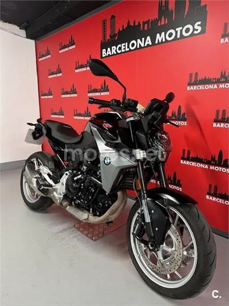 BMW F 900 R – Vista 3