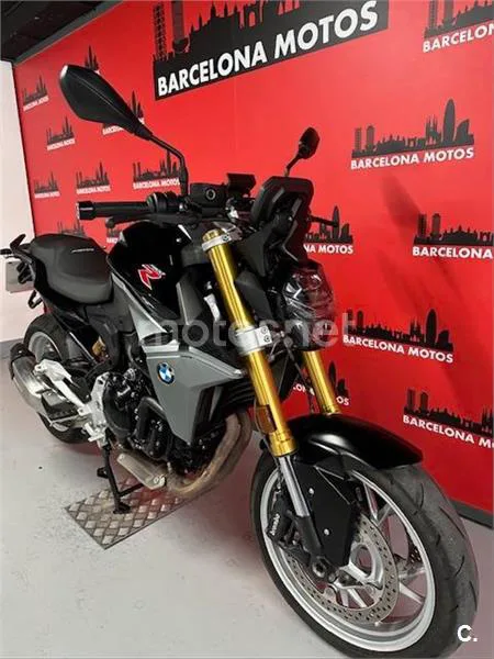 BMW F 900 R – Vista 4
