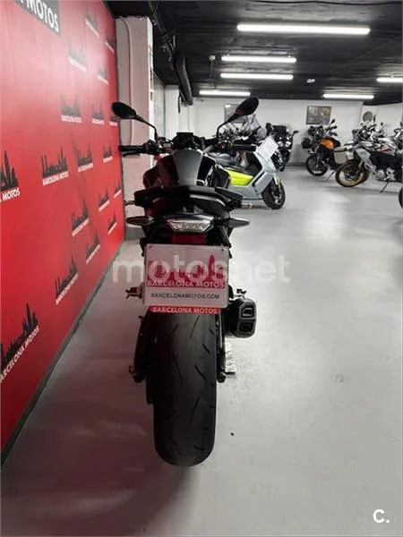 BMW F 900 R – Vista 6