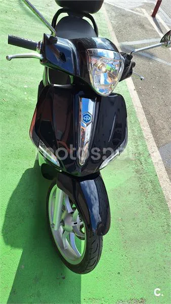 Piaggio LIBERTY – Vista 4