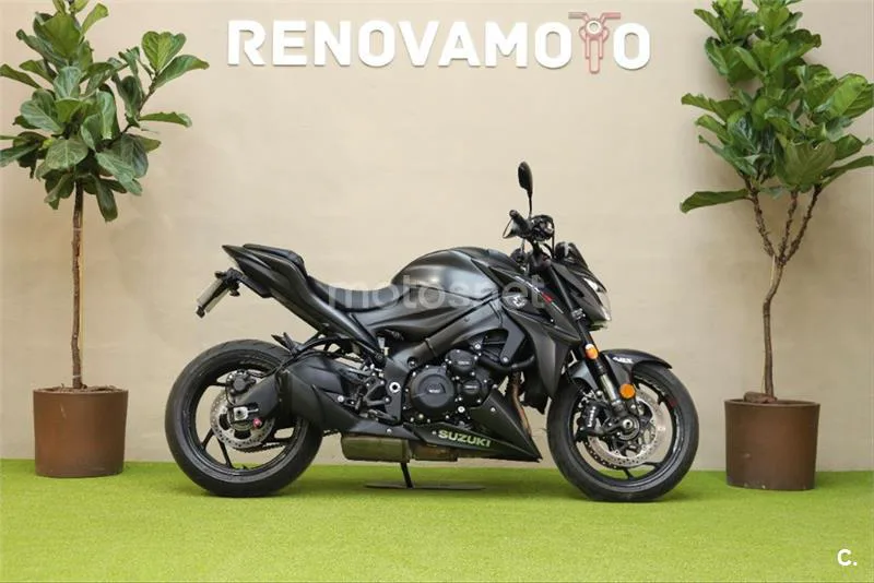 Suzuki GSX-S – Vista 3