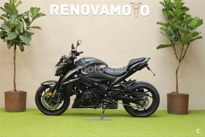 Suzuki GSX-S – Vista 5