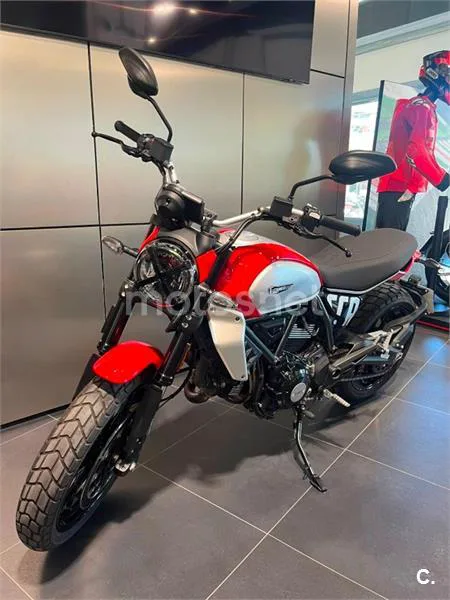 Ducati Scrambler – Vista 4