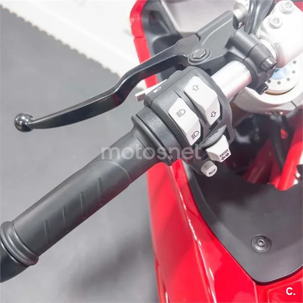 Ducati SuperSport – Vista 14