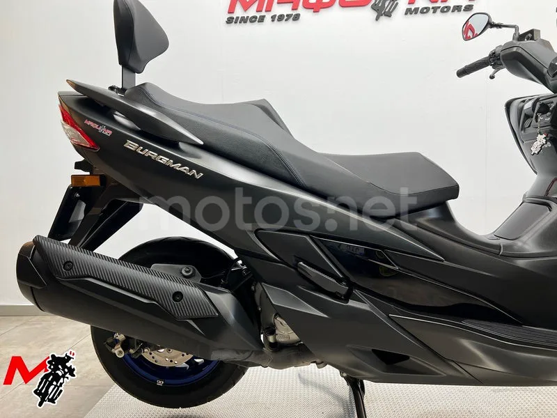 Suzuki Burgman 400 – Vista 4