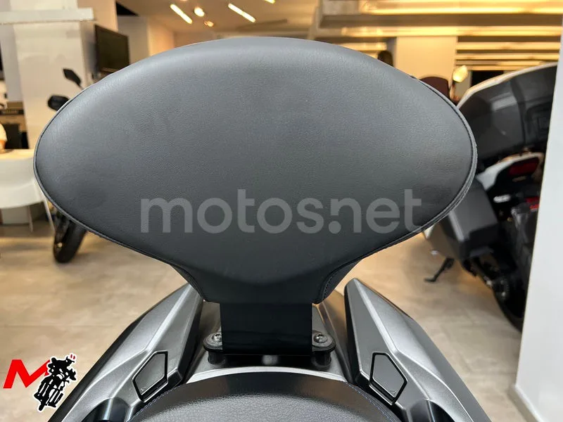 Suzuki Burgman 400 – Vista 5