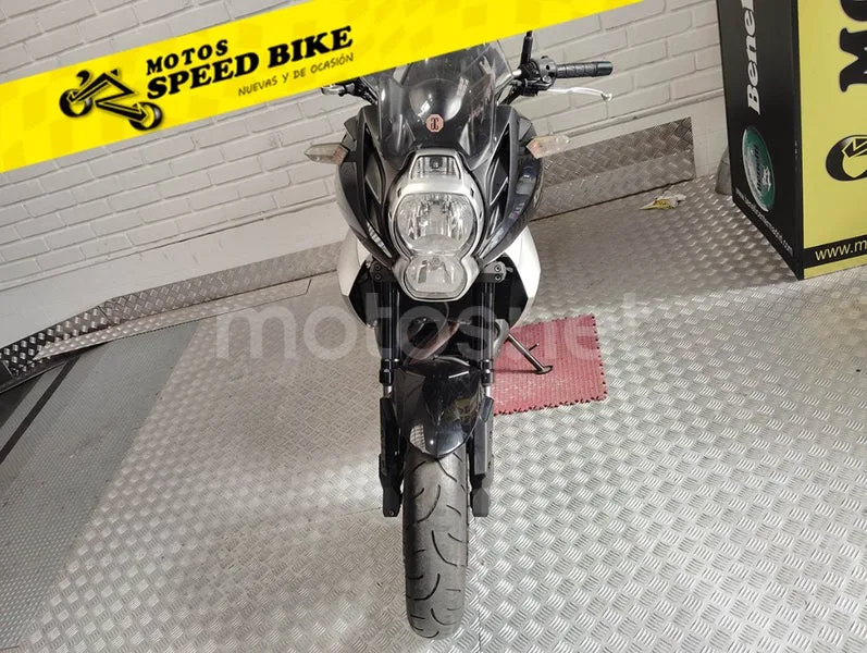 Kawasaki Versys 650 – Vista 9