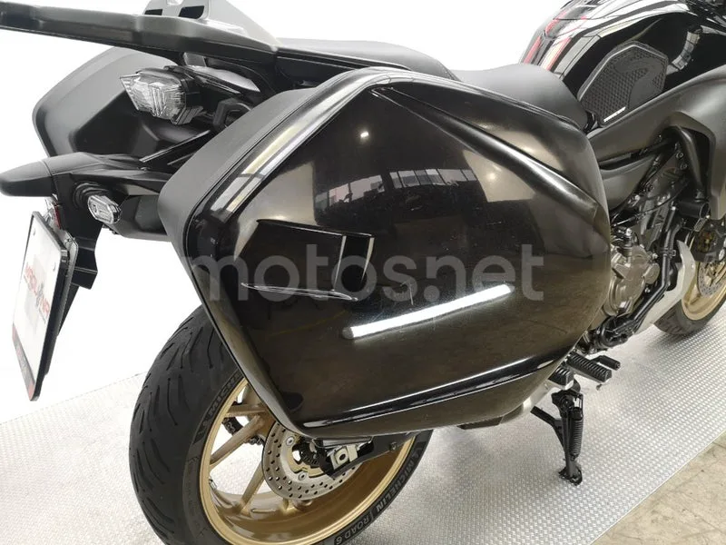 Yamaha Tracer 7 – Vista 13