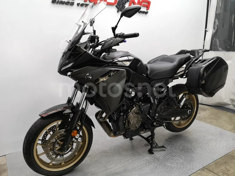 Yamaha Tracer 7 – Vista 18