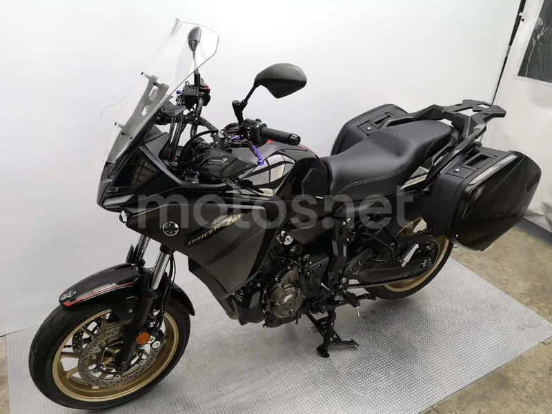 Yamaha Tracer 7 – Vista 19
