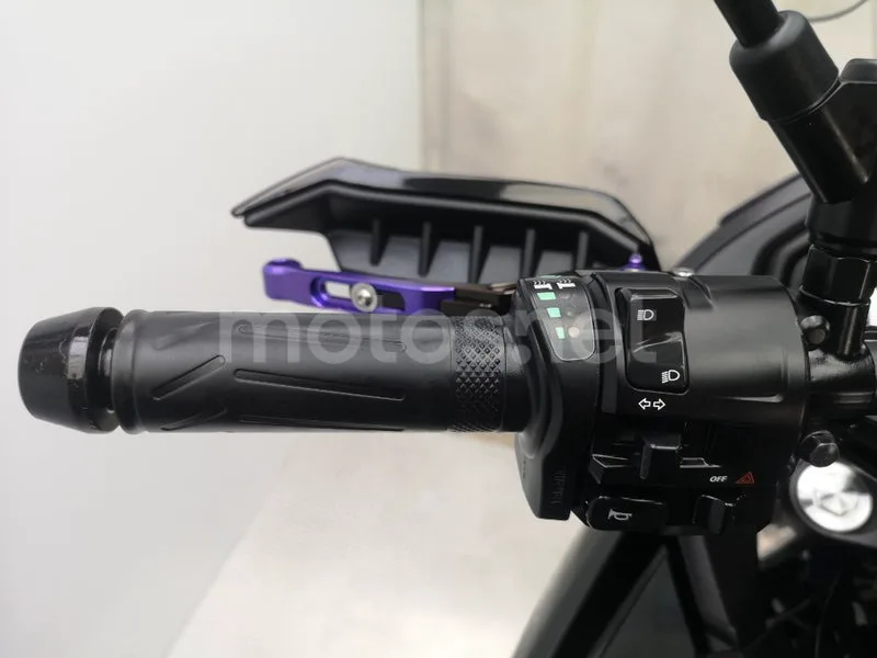 Yamaha Tracer 7 – Vista 9