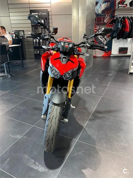 Ducati Streetfighter V2 16.900 € 2025 Valencia - 2