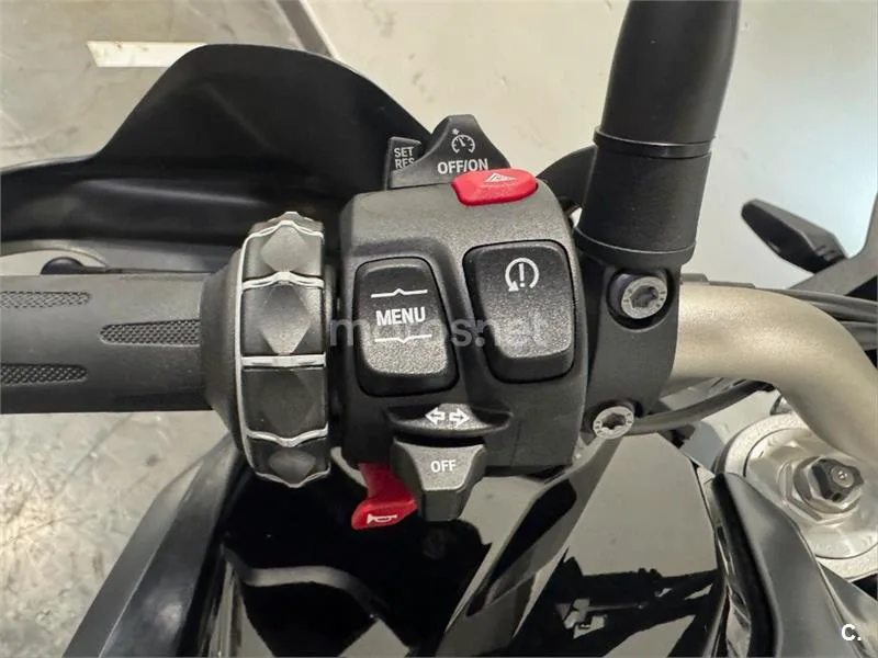 BMW F 900 GS – Vista 7