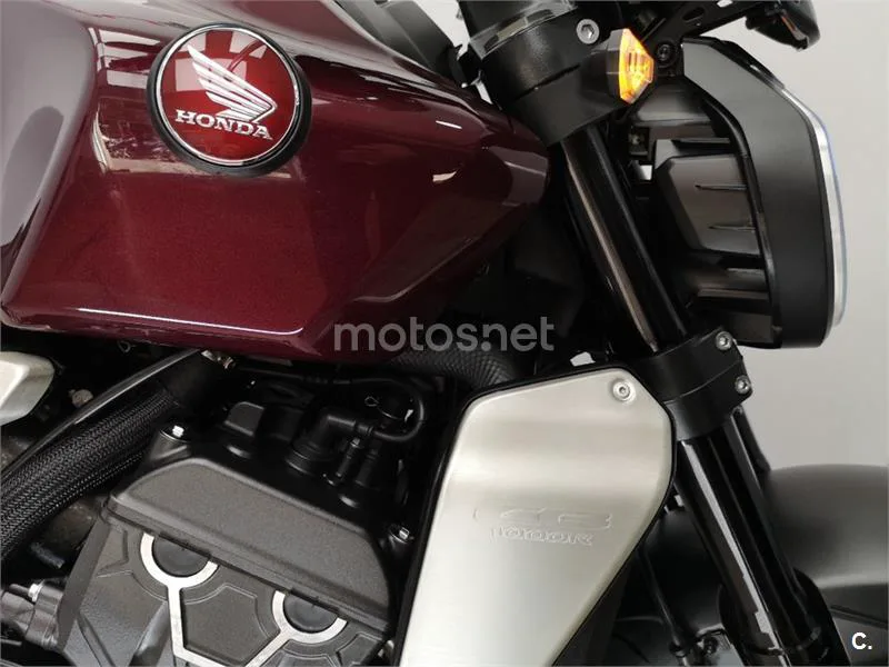 Honda CB 1000R – Vista 11