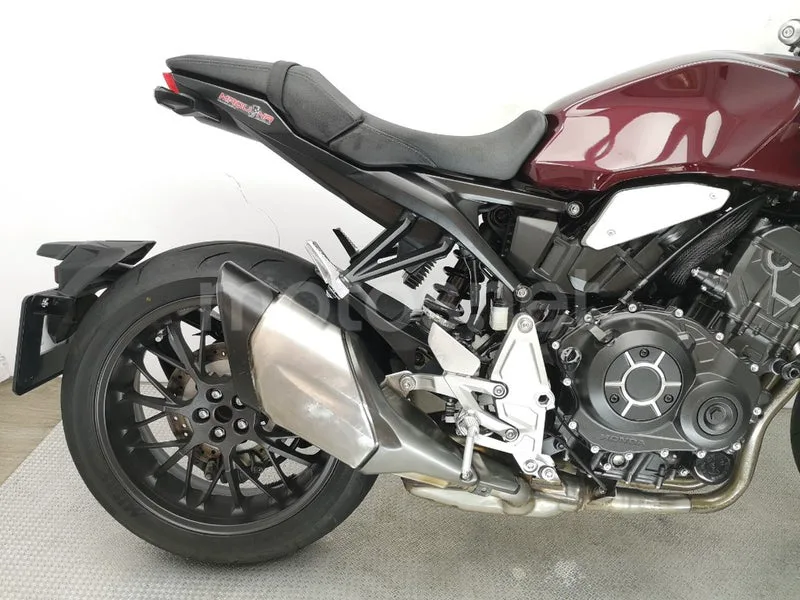 Honda CB 1000R – Vista 5