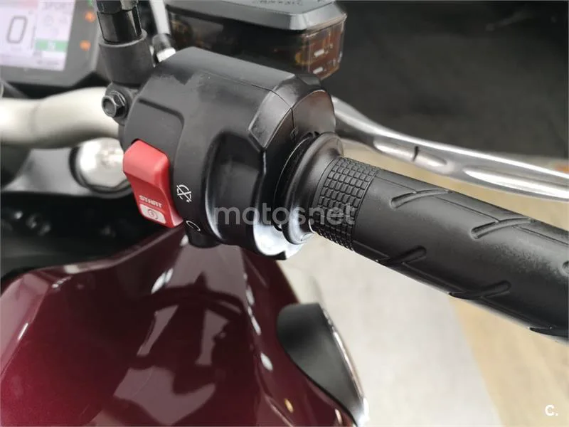 Honda CB 1000R – Vista 10