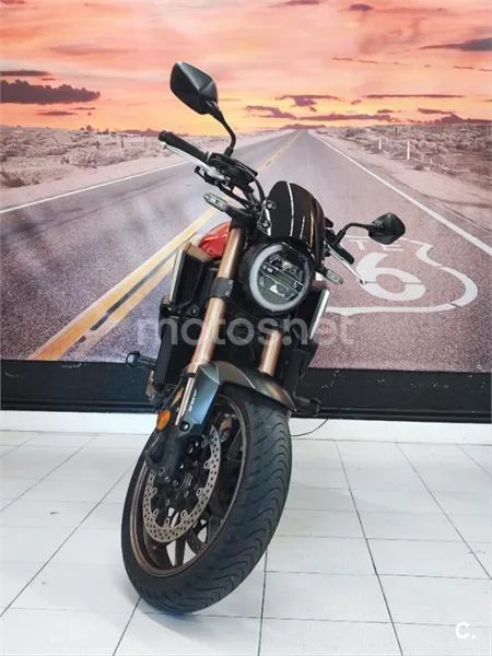 Honda CB 650 R – Vista 3