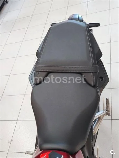 Honda CB 650 R – Vista 6