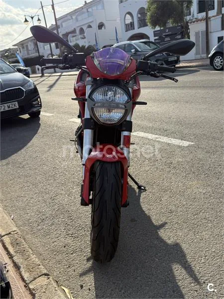 Ducati Monster 796 - Vista 3