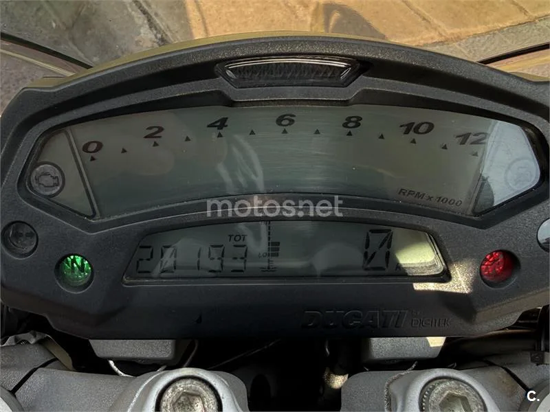 Ducati Monster 796 - Vista 6