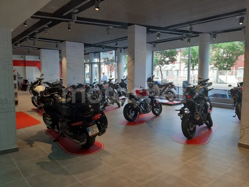 Honda ADV 350 – Vista 32