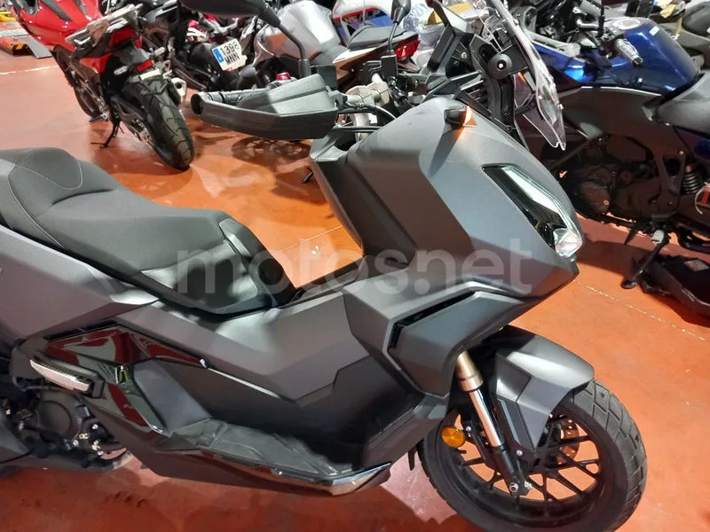 Honda ADV 350 – Vista 7