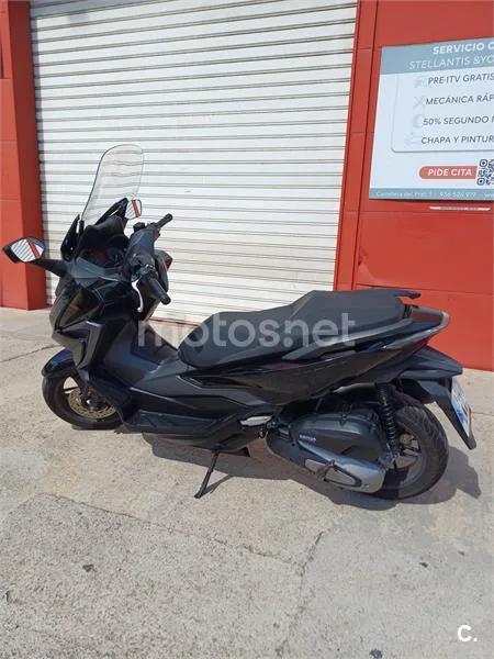 Honda Forza 125 – Vista 3