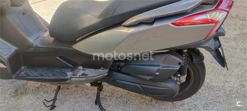 Kymco Super Dink 125i – Vista 7