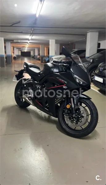 Honda CBR 650 R – Vista 3