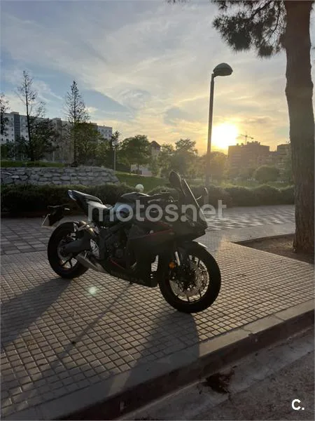 Honda CBR 650 R – Vista 5