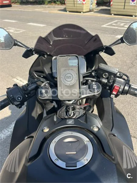 Honda CBR 650 R – Vista 6