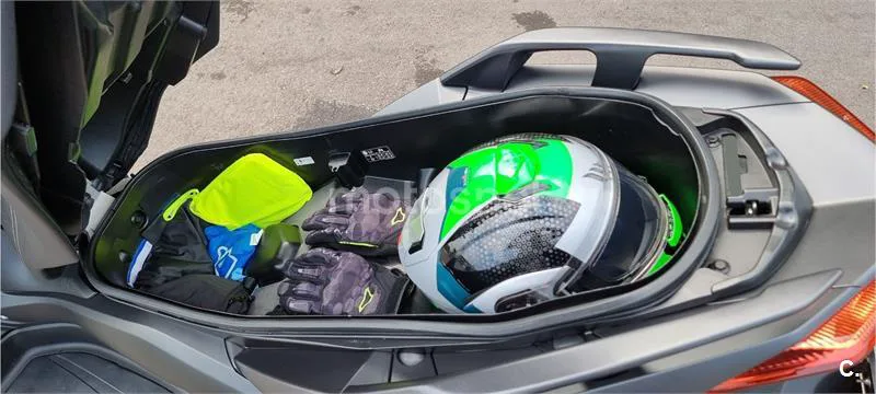 Yamaha XMAX 125 – Vista 7