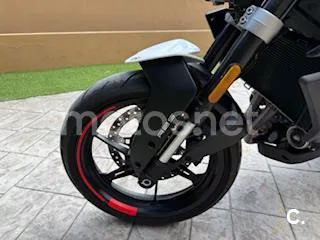 CFMOTO 450 NK – Vista 10
